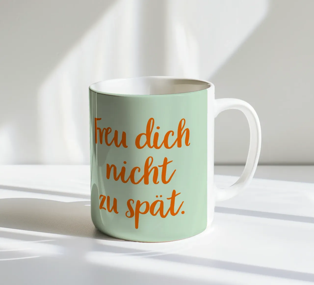 Freu dich nicht zu spät. 01 tazza in ceramica da Art Fart