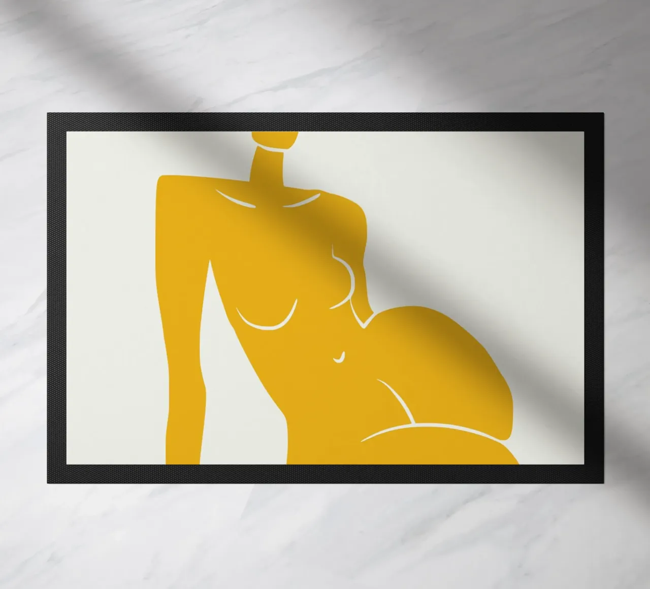 Seduta nuda in giallo x zerbino da Little Dean