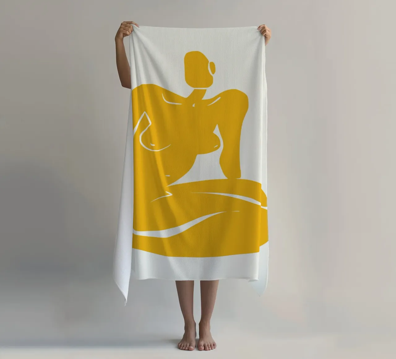 Nudo seduto in giallo x plus telo mare da Little Dean