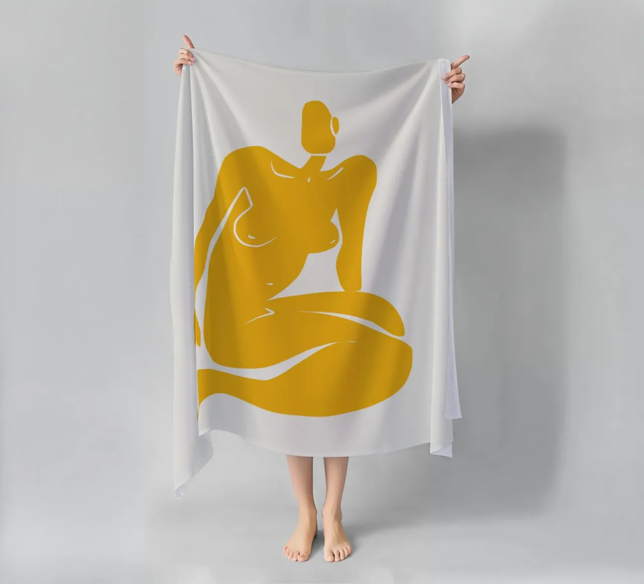 Nudo seduto in giallo x plus telo mare da Little Dean