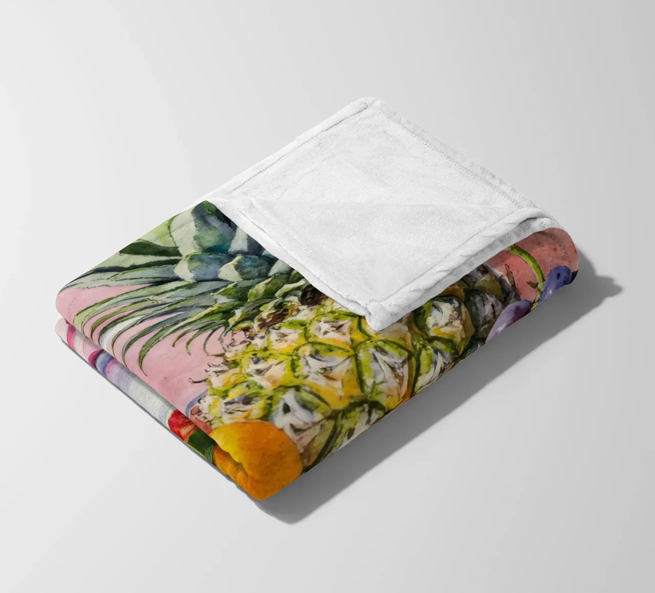Ananas, mele, uva e agrumi coperta in pile da Attaboy Dsgn