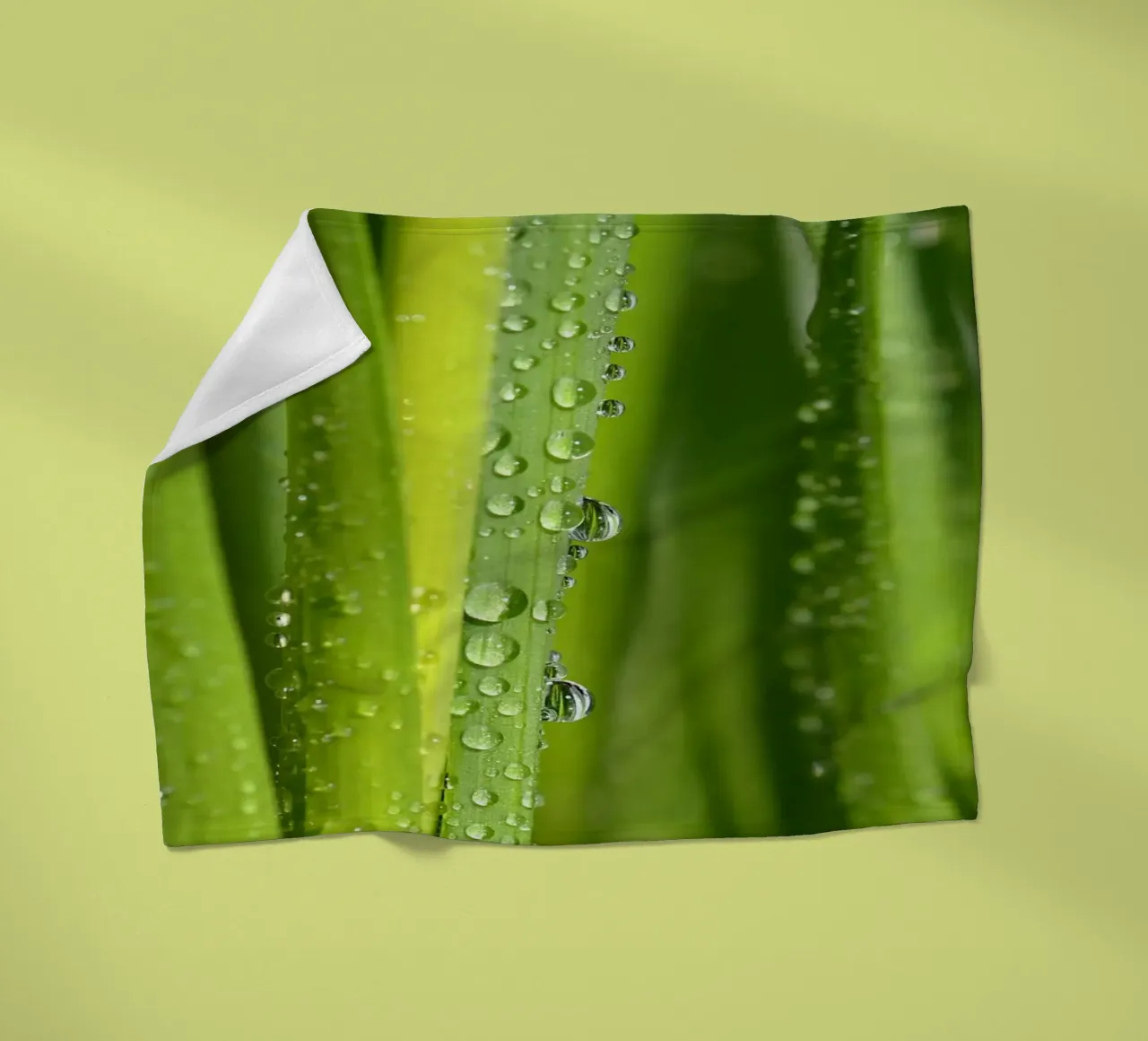 Wassertropfen Fleecedecke von Atteloi