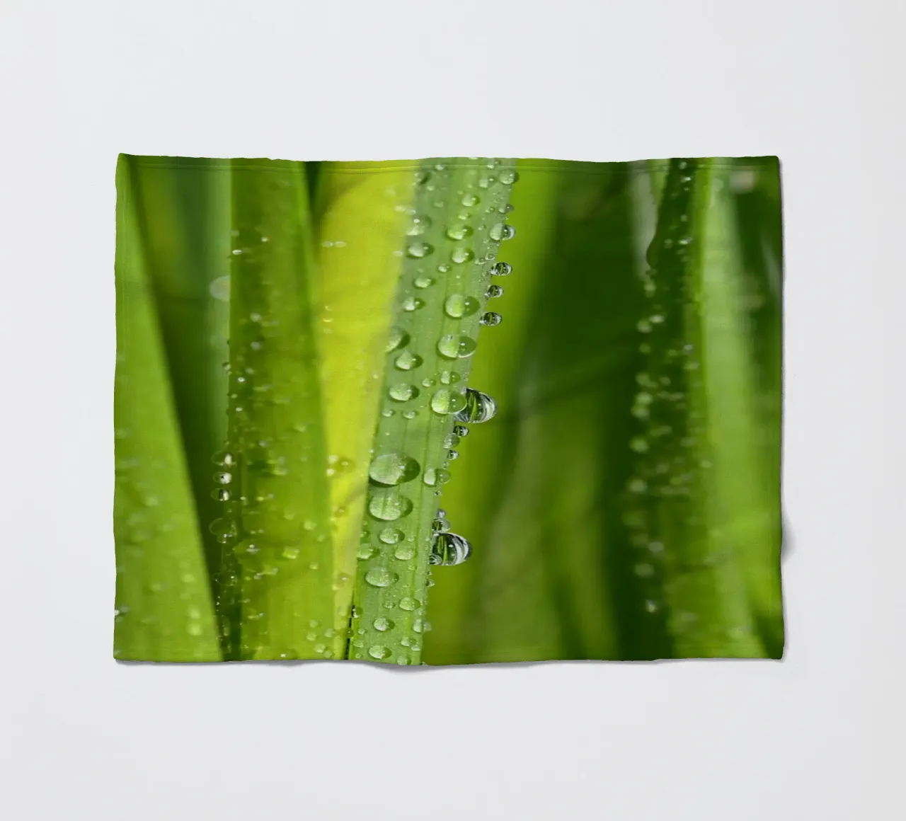 Wassertropfen Fleecedecke von Atteloi