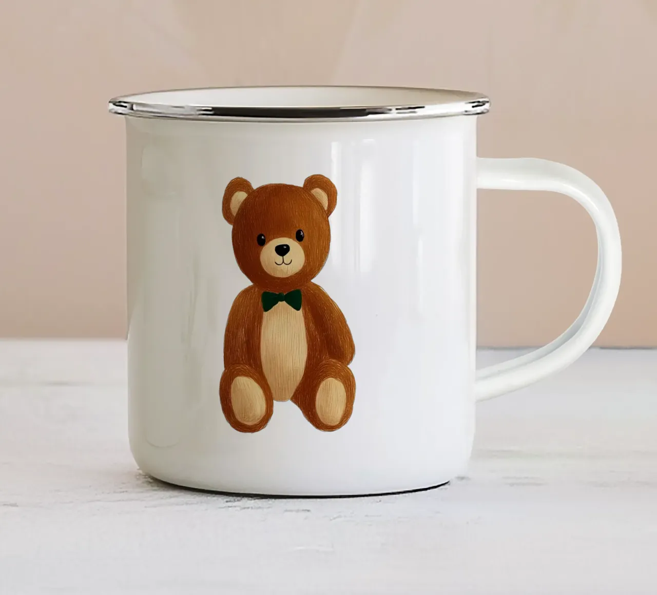 orsacchiotto tazza in smalto da Curious Canvas