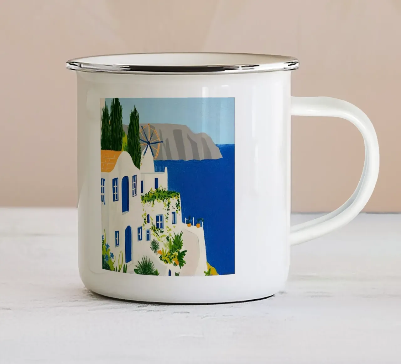 Santorini con fiori gialli tazza in smalto da Curious Canvas