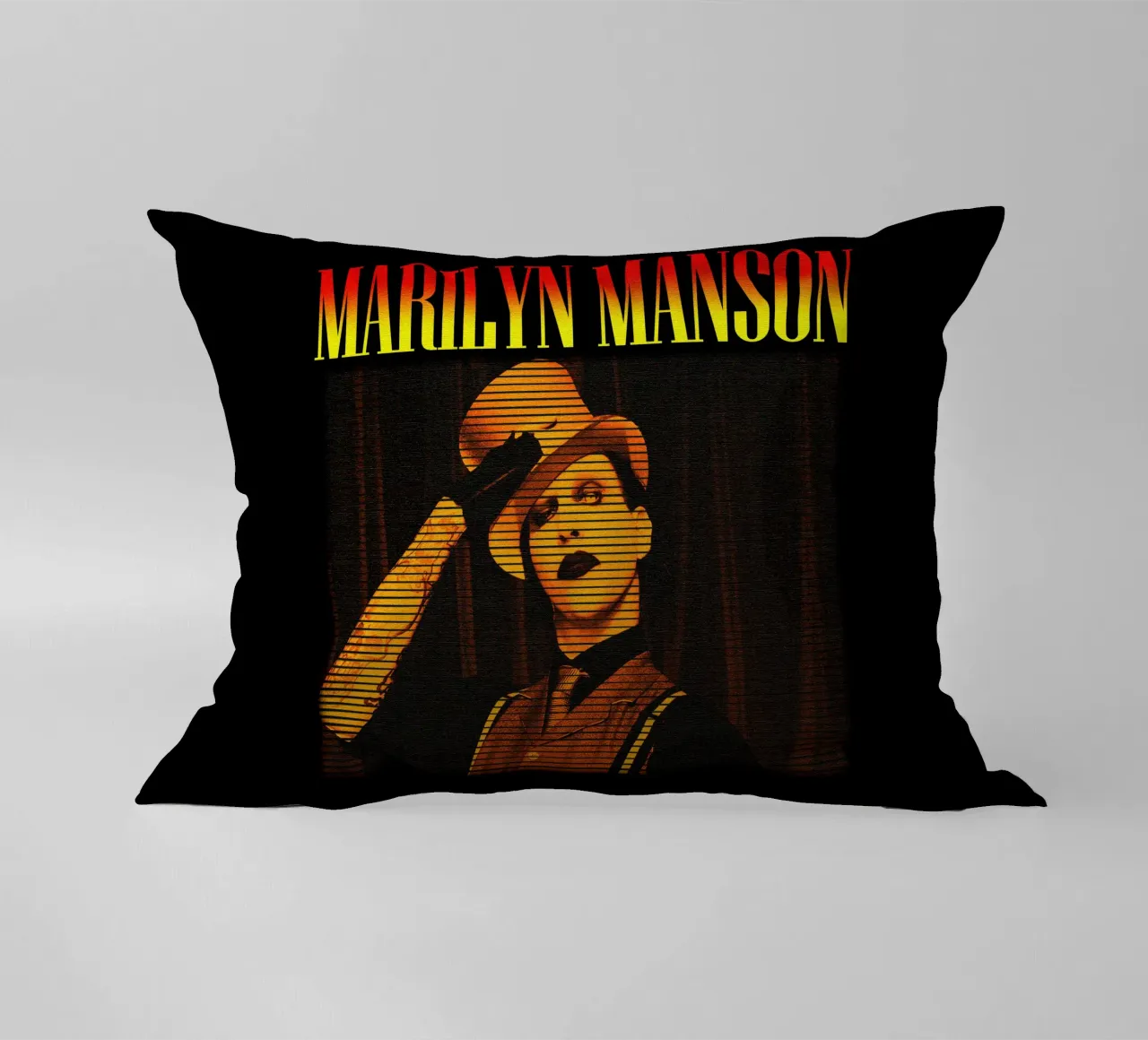 Marilyn Manson cantante classico cuscino da mannys_artt