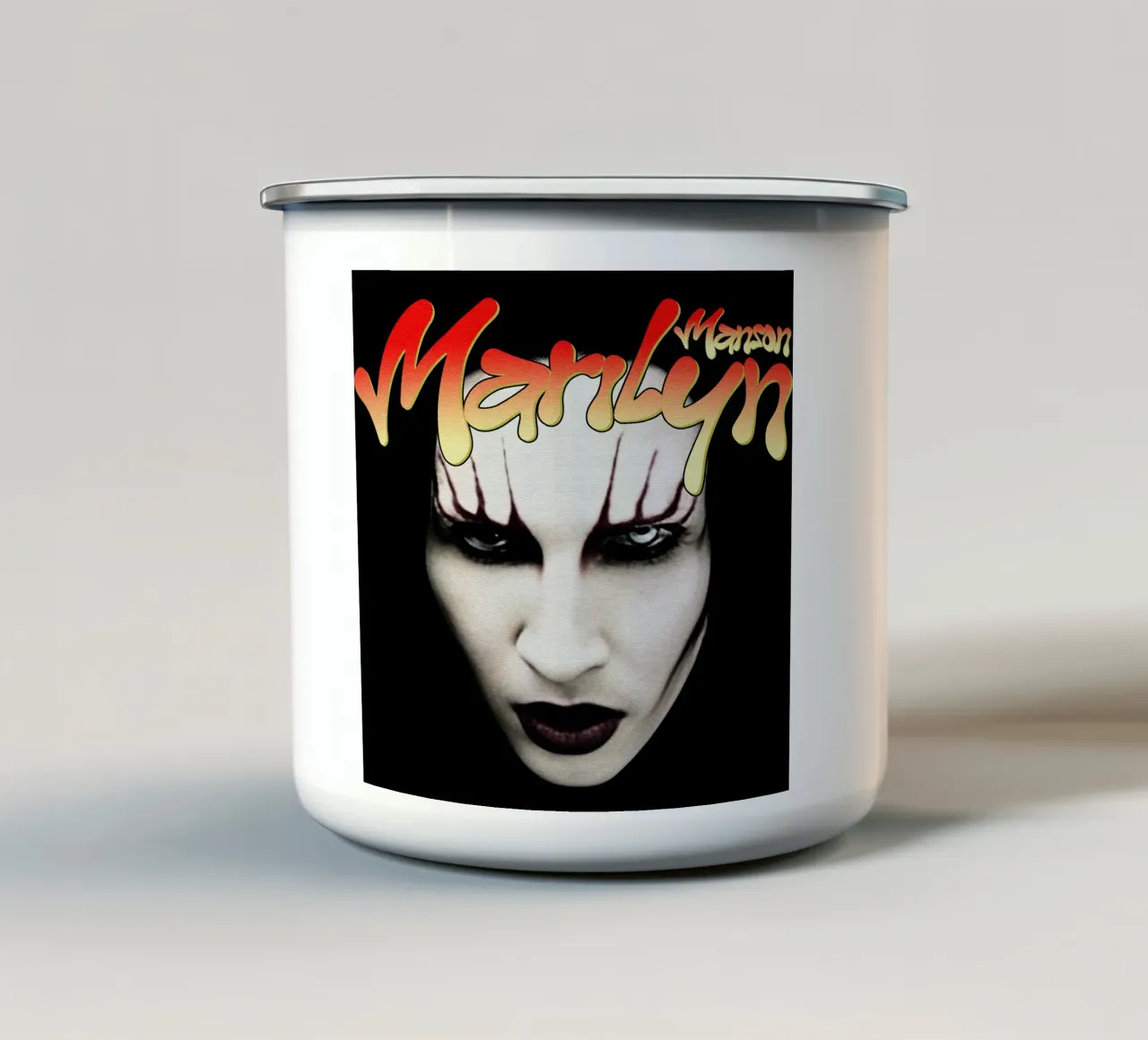 Marilyn Manson Miglior Artista Classico tazza in smalto da mannys_artt