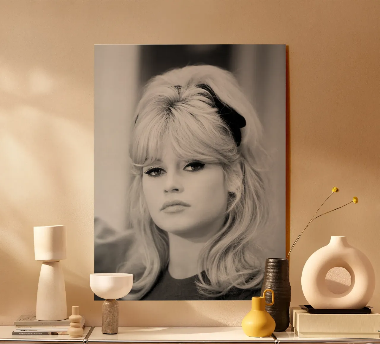 Brigitte Bardot in AGENT plexiglass da vintgeseyn