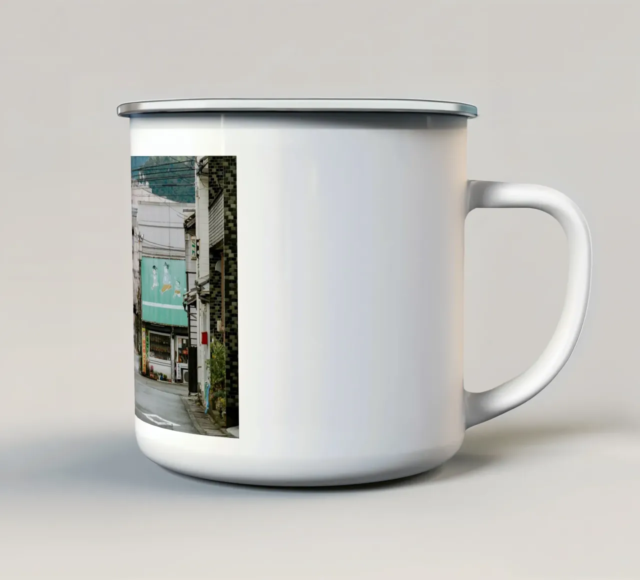 Scena di strada a Uchiko, Giappone tazza in smalto da Marcel Bisig