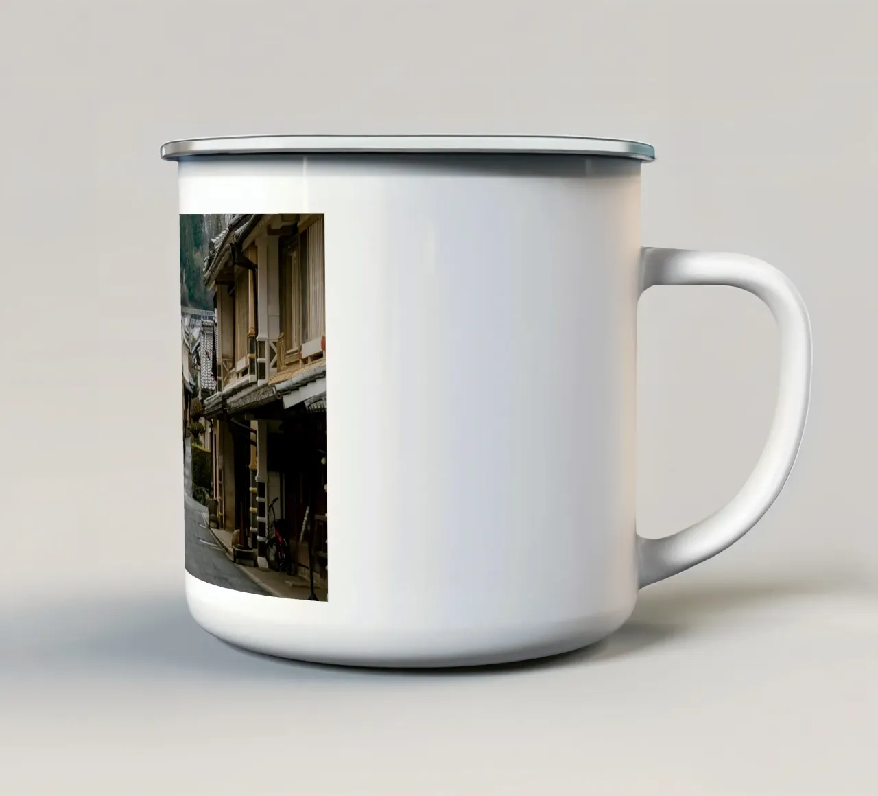 Antica città giapponese di Uchiko tazza in smalto da Marcel Bisig