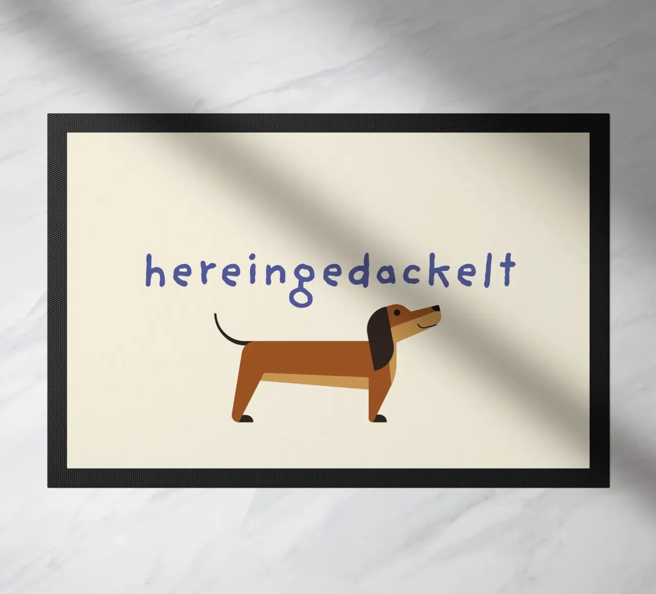 Hereingedackelt Teckel beige felpudo de Carolin Vonhoff