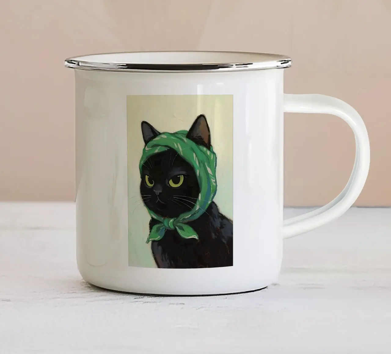 black cat with green bib tazza in smalto da Keyn