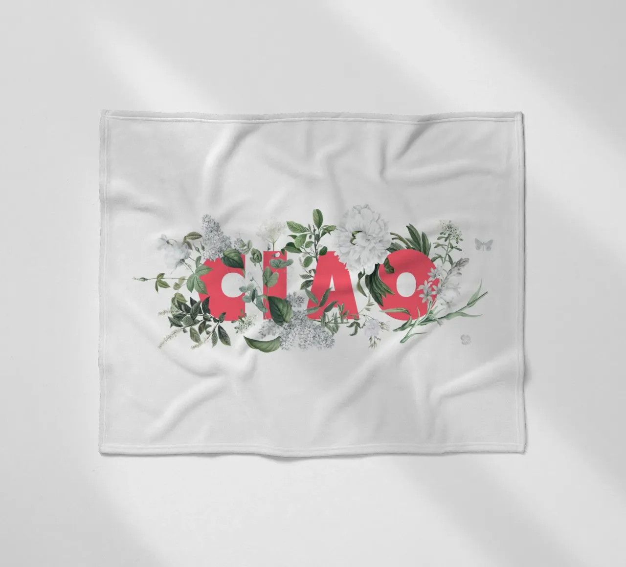 Ciao Fiori e Insetti Rosso Bianco coperta in pile da Studio Frances M