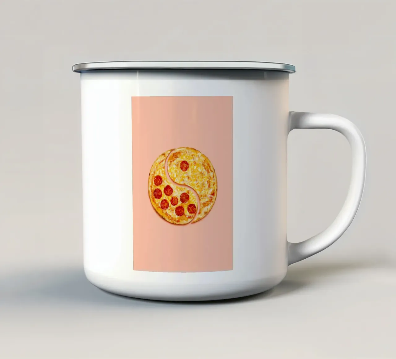 Pizza Balance tazza in smalto da Charlotte Gagnon