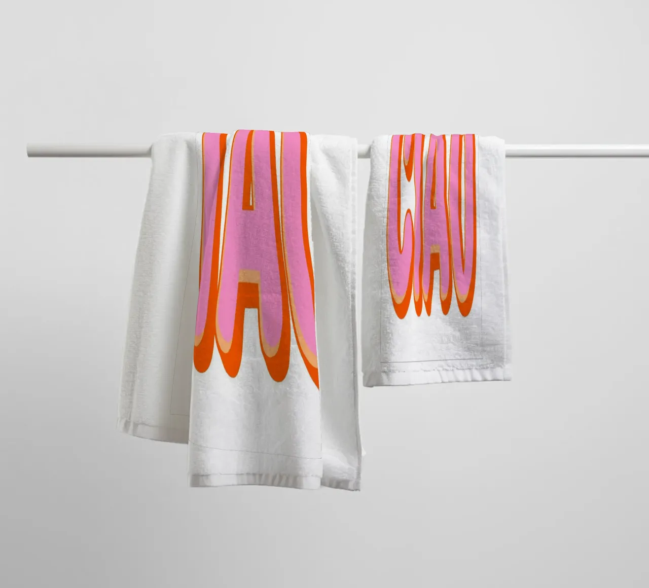 Ciao Retro Typography asciugamano da bagno da Attaboy Dsgn