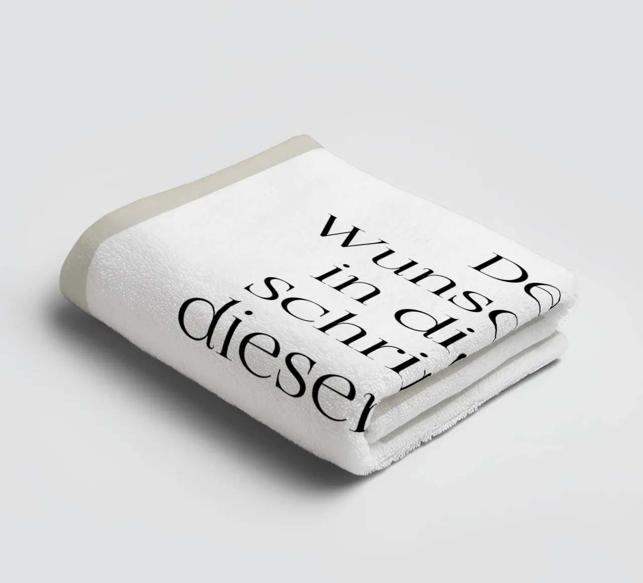 Wunschtext mit beigen Streifen badhanddoek van WORTSPIEL