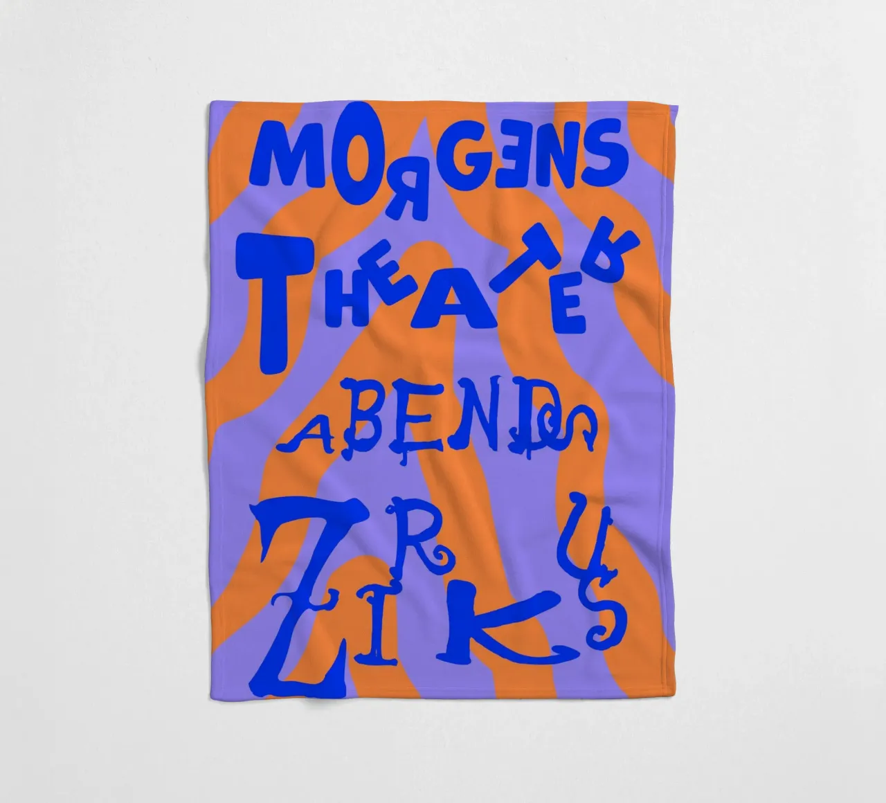 morgens Theater abends Zirkus (in 7 Farbvarianten) coperta in pile da FRICKE DESIGN