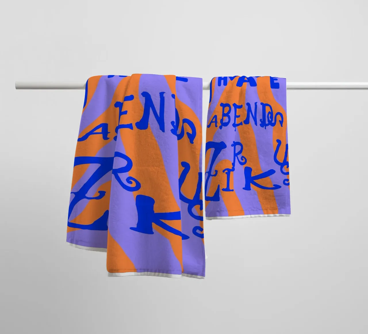 morgens Theater abends Zirkus (in 7 Farbvarianten) asciugamano da bagno da FRICKE DESIGN