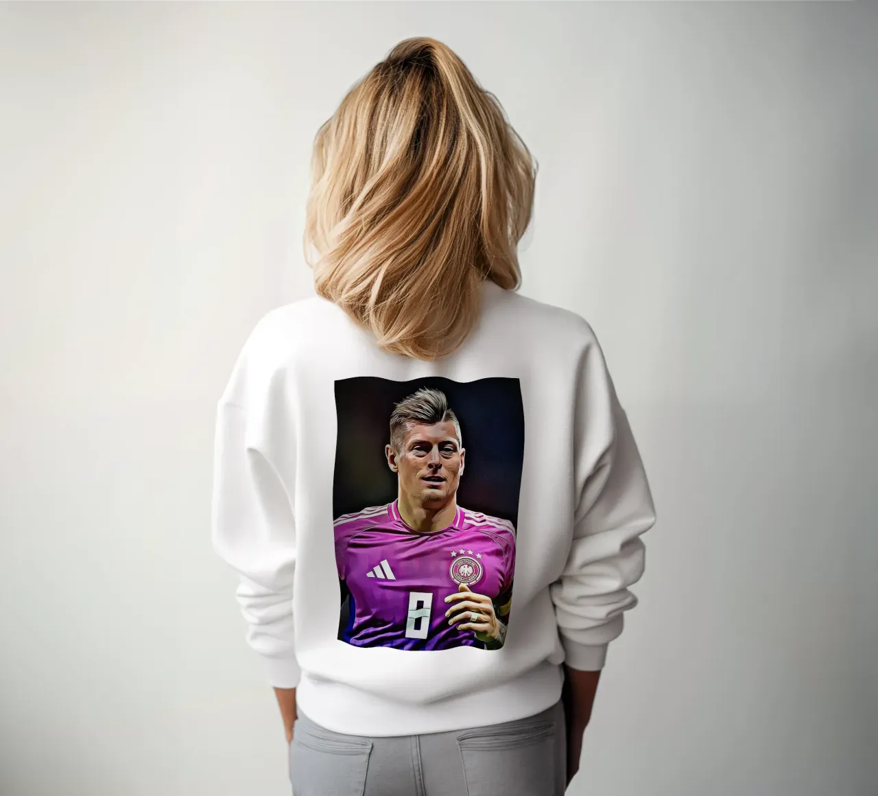 Toni Kroos - Maestro di centrocampo felpa da ArdanART