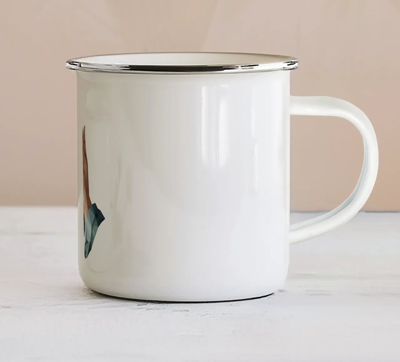 Mani in preghiera Lowpoly tazza in smalto da Low Profile