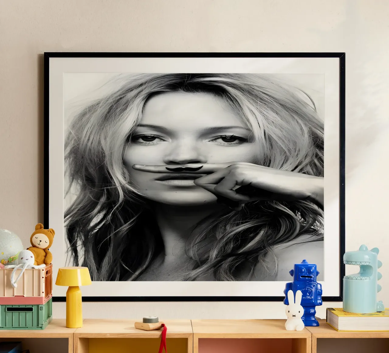 Kate Moss con i baffi carta hahnemühle da vintage