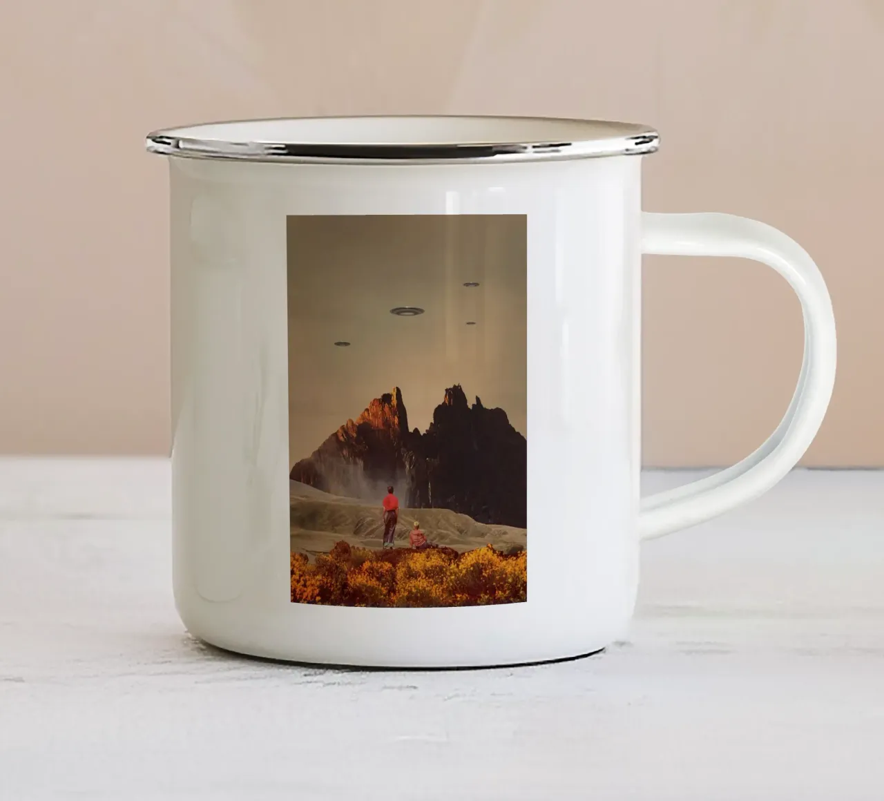 Pretend they never came II tazza in smalto da Frank Moth