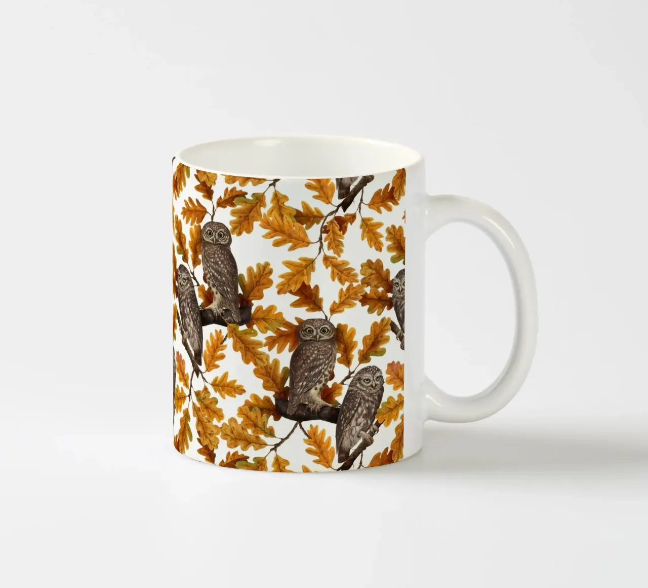 Gufi autunnali su cotone bianco tazza in ceramica da Painted Nature