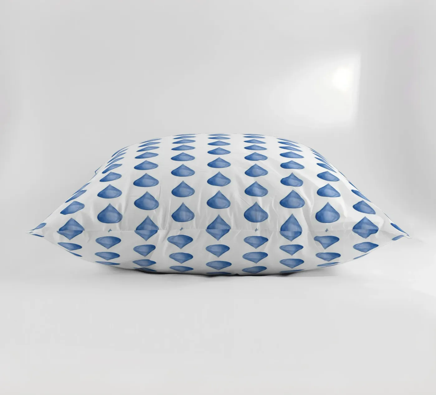 Waterdrop Pattern #1 Kissen von kathrinmay