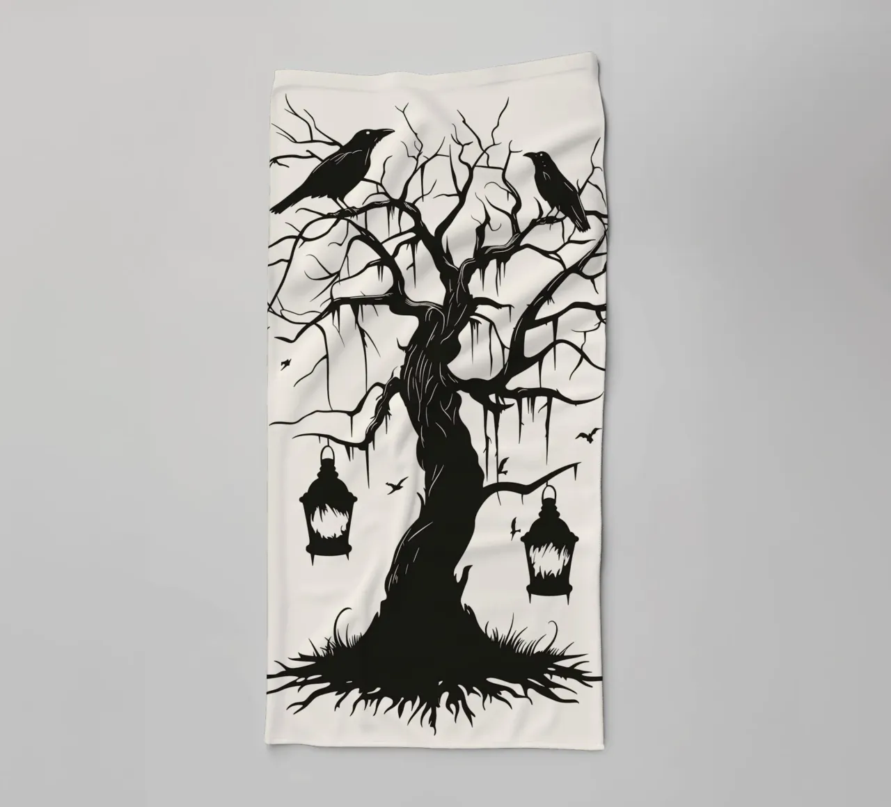 Albero mistico con corvi e lanterne asciugamano da bagno da pixelbull - medieval art and more