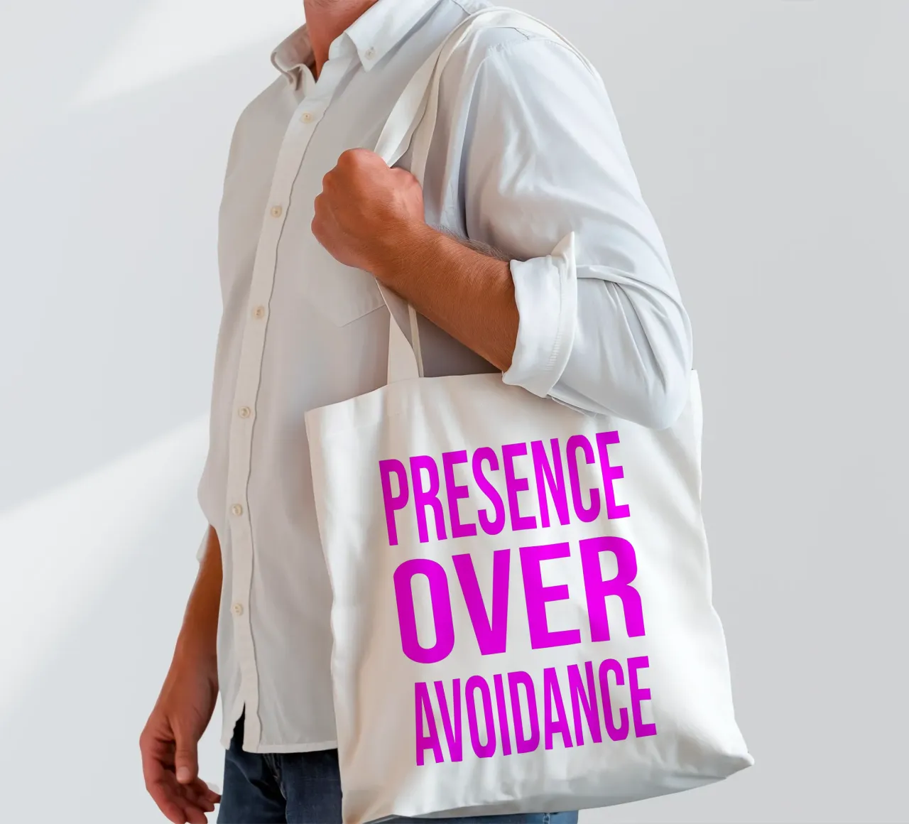 OVER series- bold letters, brave values (5 colors) borsa in juta da FRICKE DESIGN