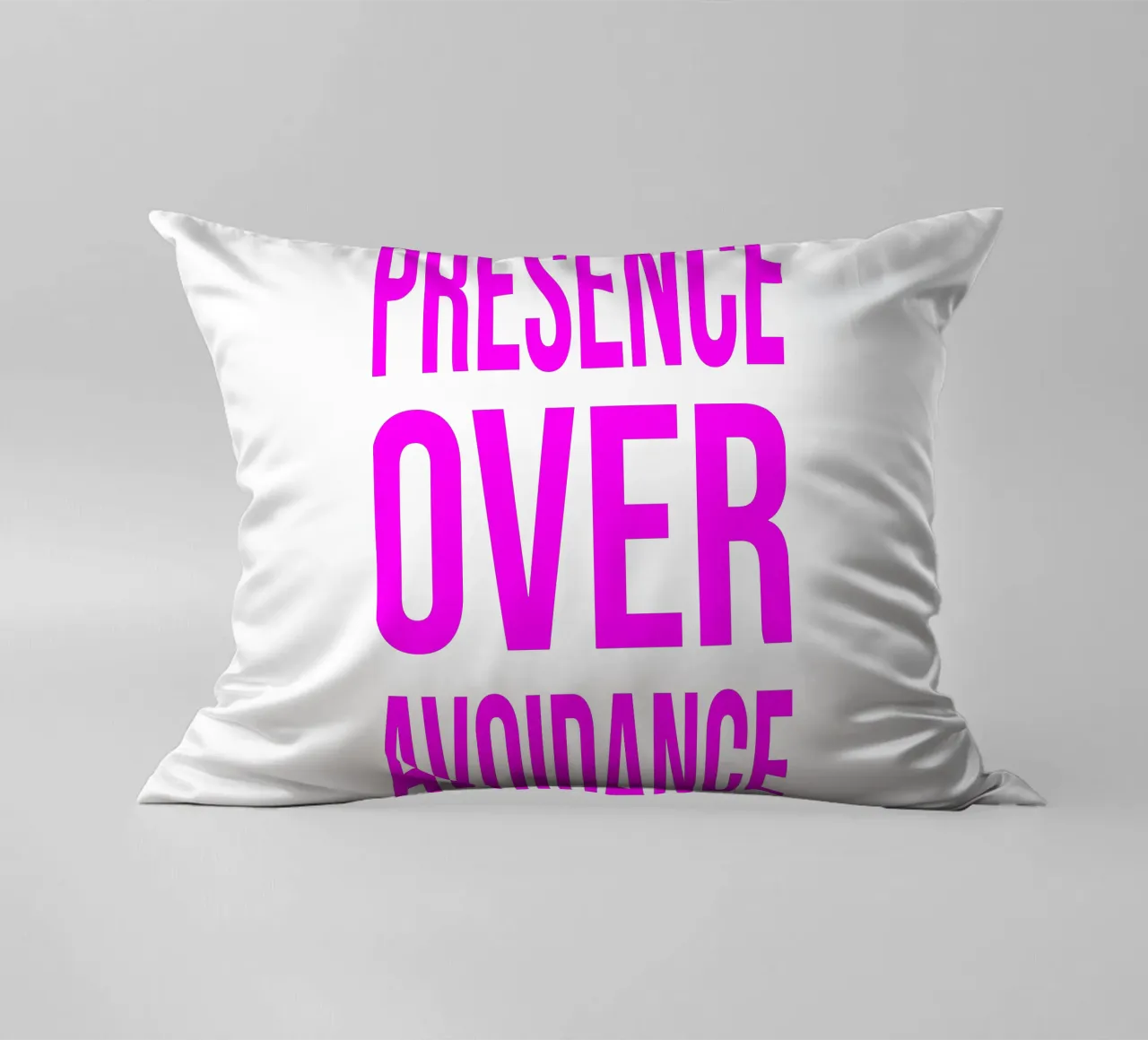OVER series- bold letters, brave values (5 colors) cuscino da FRICKE DESIGN