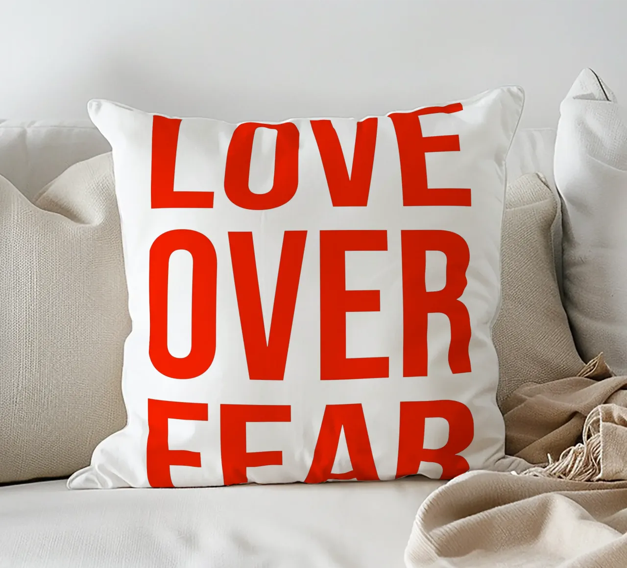 OVER series- bold letters, brave values (5 colors) cuscino da FRICKE DESIGN