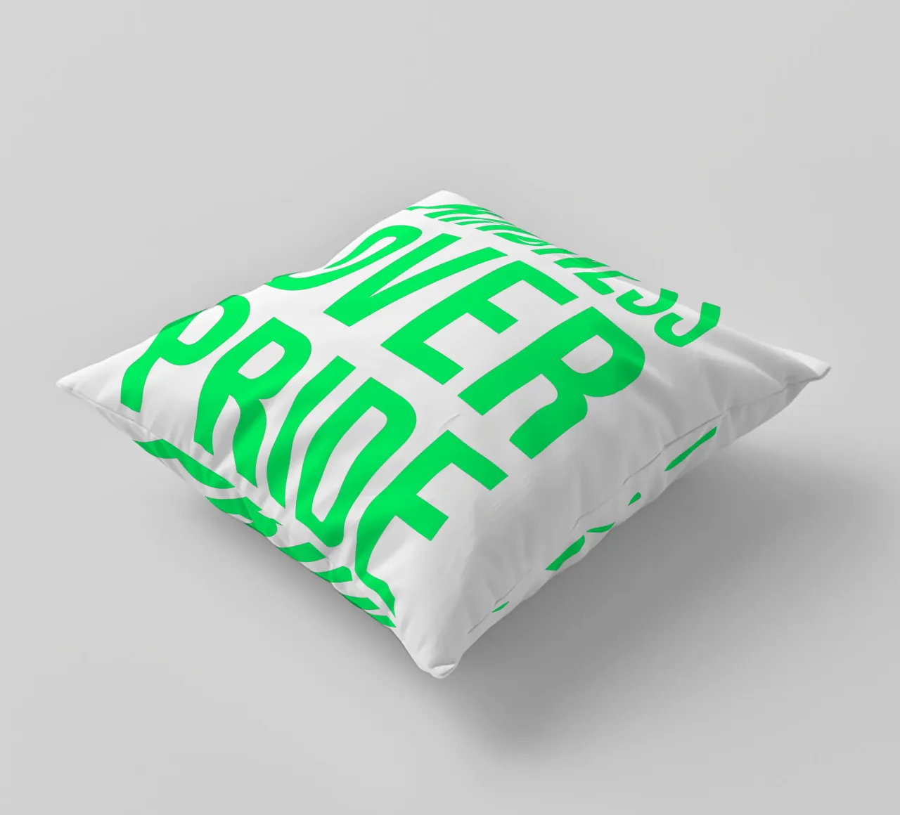 OVER series- bold letters, brave values (5 colors) cuscino da FRICKE DESIGN