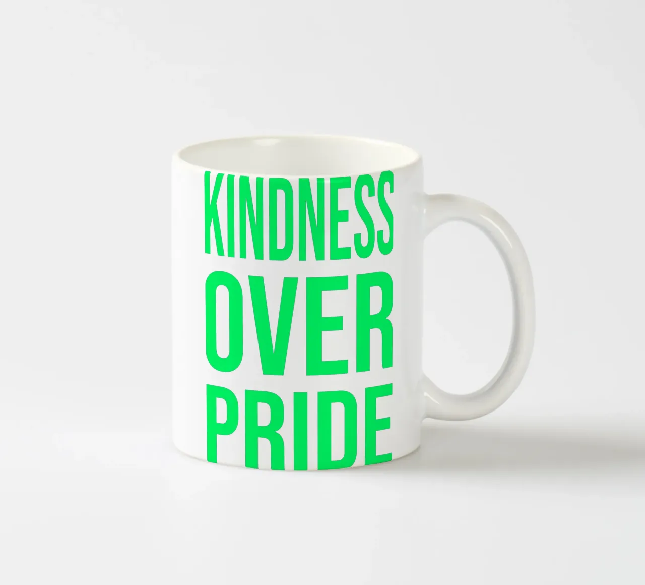 OVER series- bold letters, brave values (5 colors) tazza in ceramica da FRICKE DESIGN