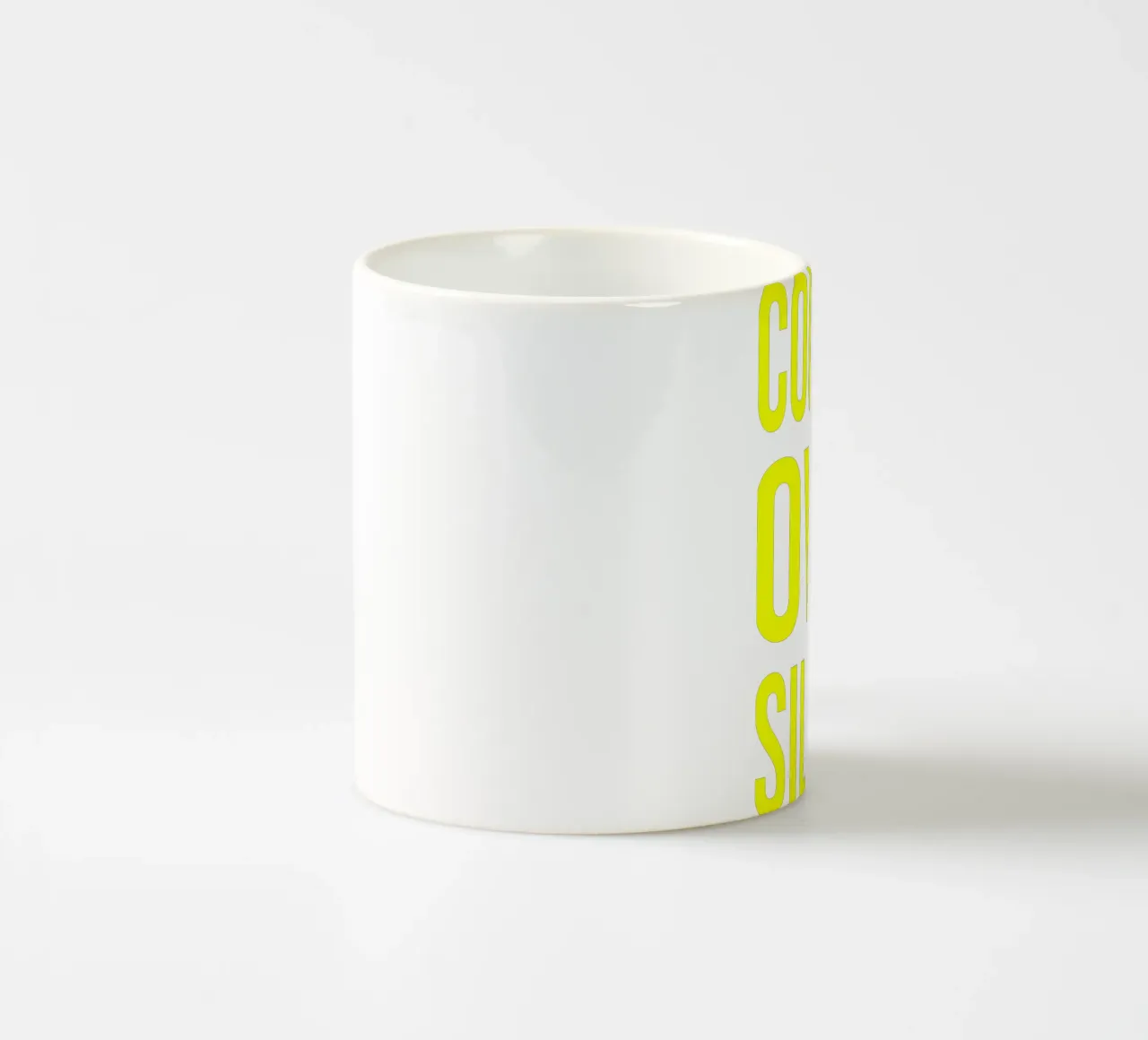 OVER series- bold letters, brave values (5 colors) tazza in ceramica da FRICKE DESIGN