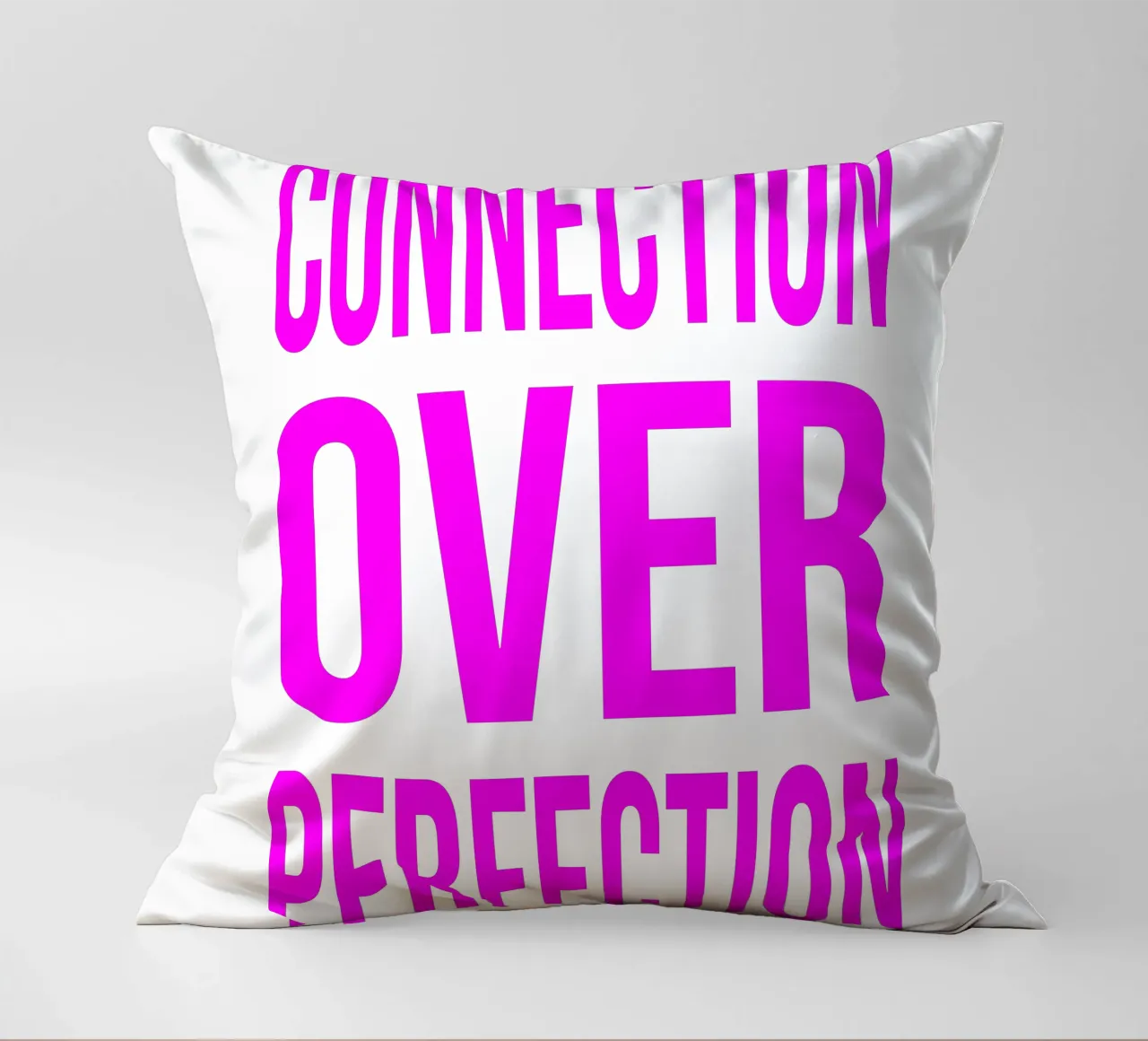 OVER series- bold letters, brave values (5 colors) cuscino da FRICKE DESIGN