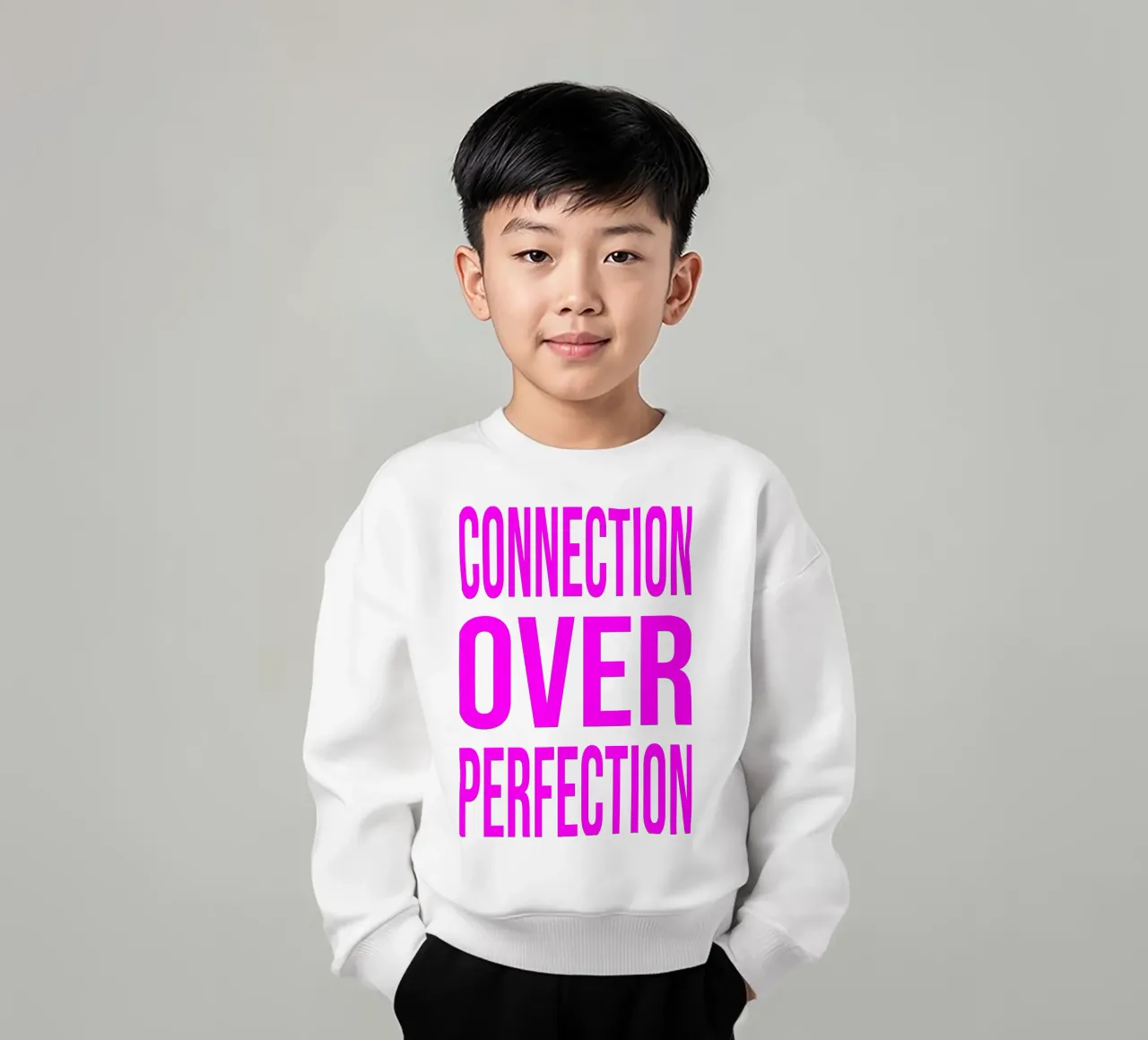 OVER series- bold letters, brave values (5 colors) felpa bambino da FRICKE DESIGN