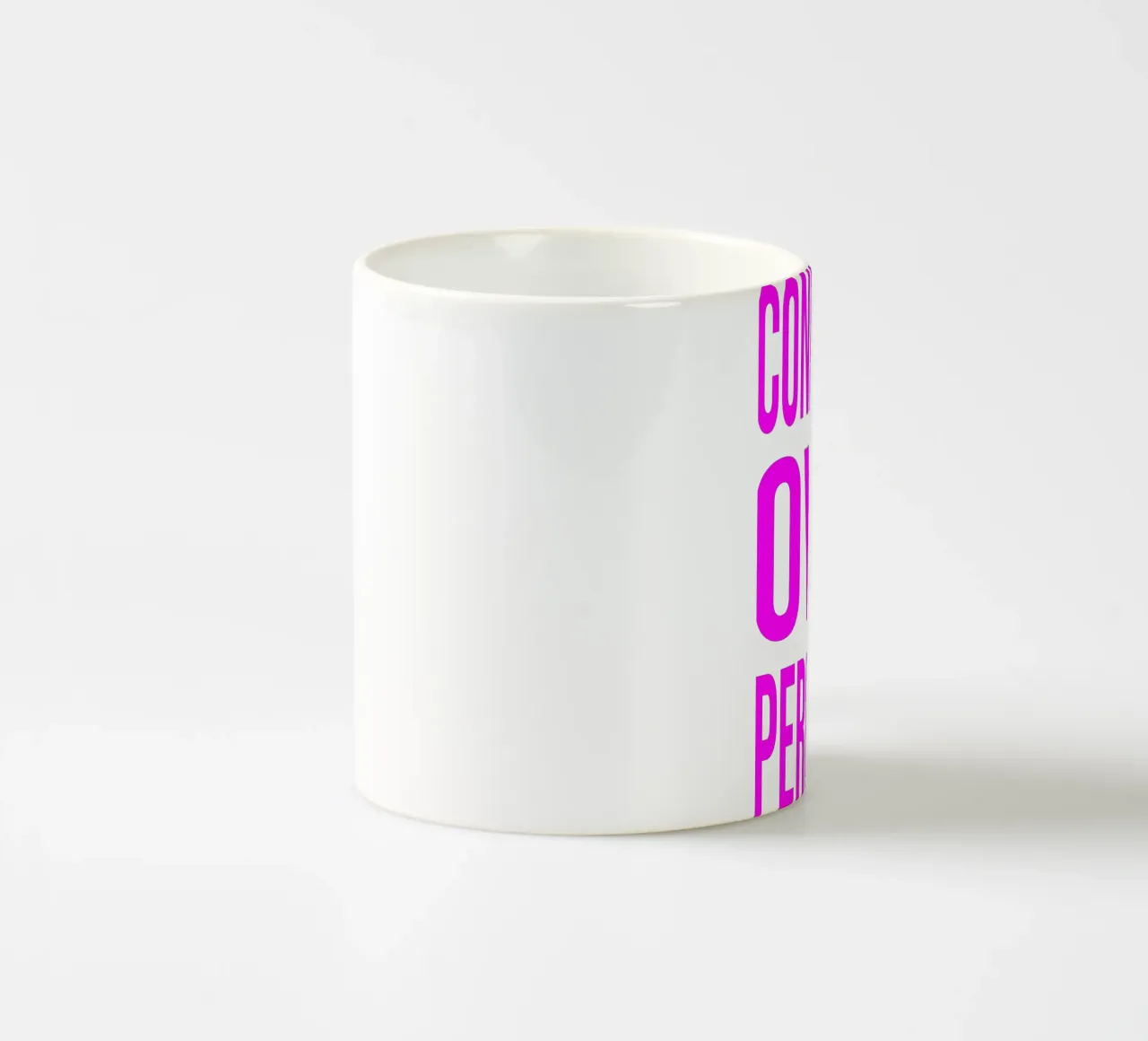 OVER series- bold letters, brave values (5 colors) keramische mok van FRICKE DESIGN