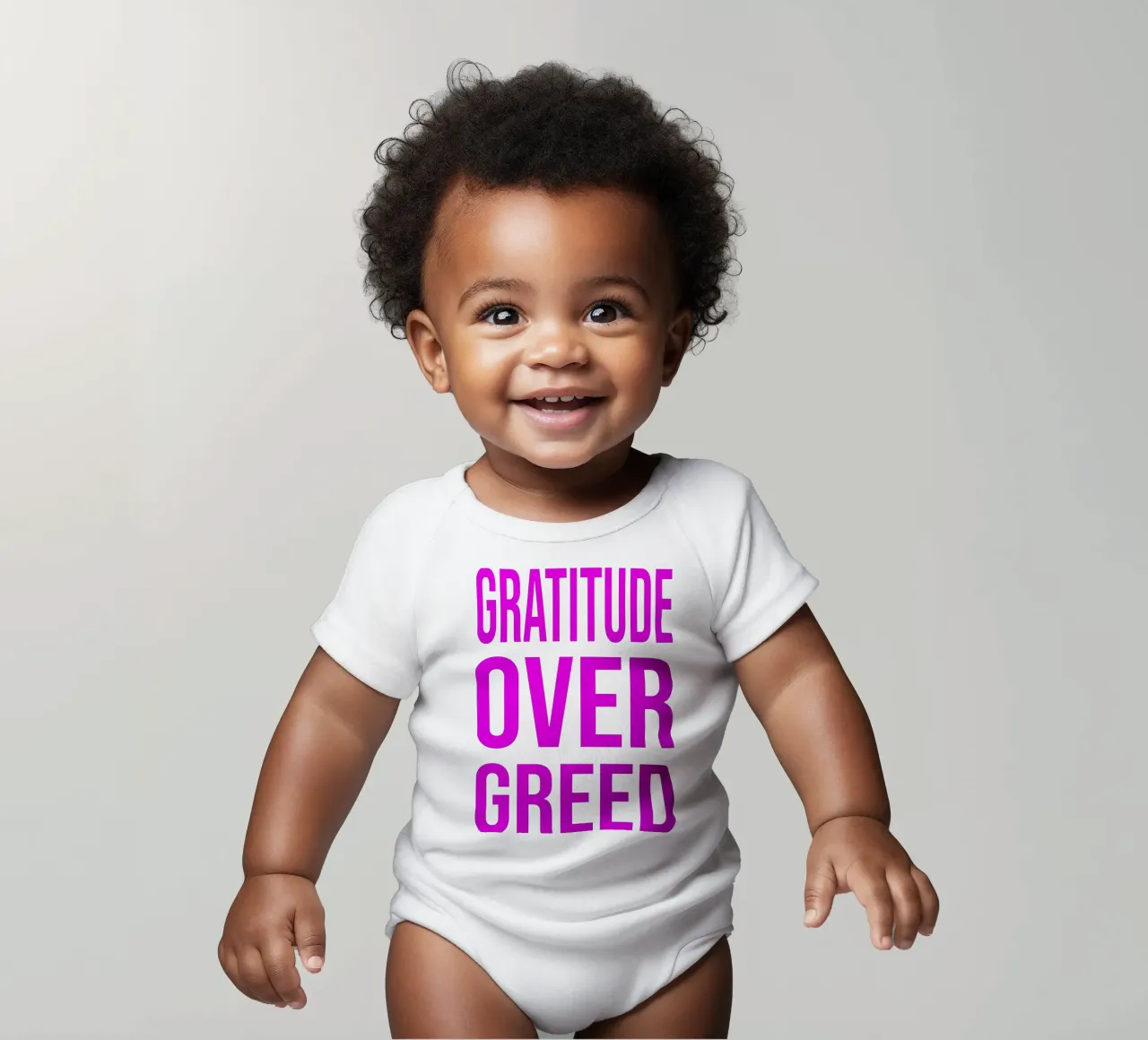 OVER series- bold letters, brave values (5 colors) body neonato maniche corte da FRICKE DESIGN