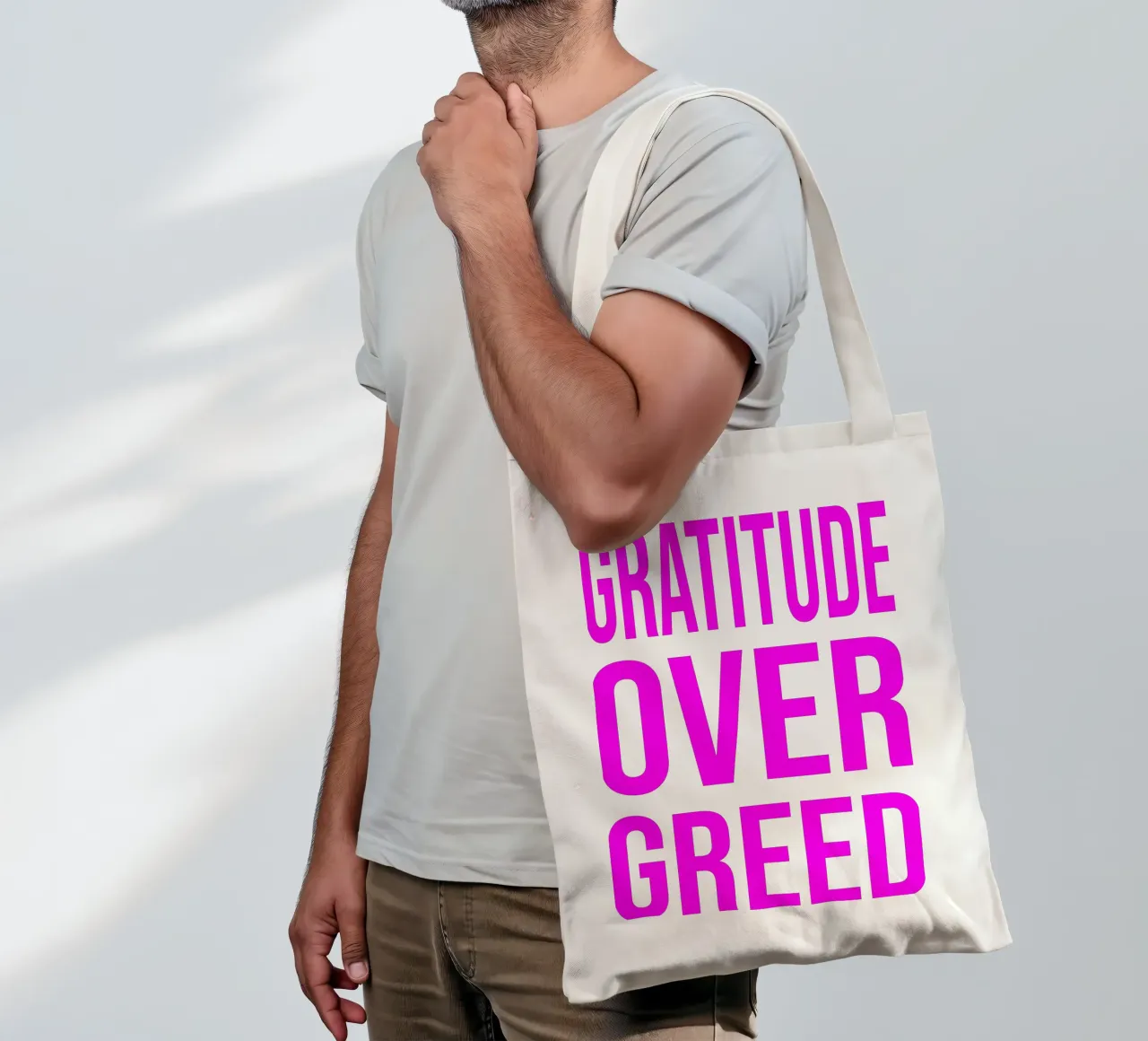 OVER series- bold letters, brave values (5 colors) borsa in juta da FRICKE DESIGN