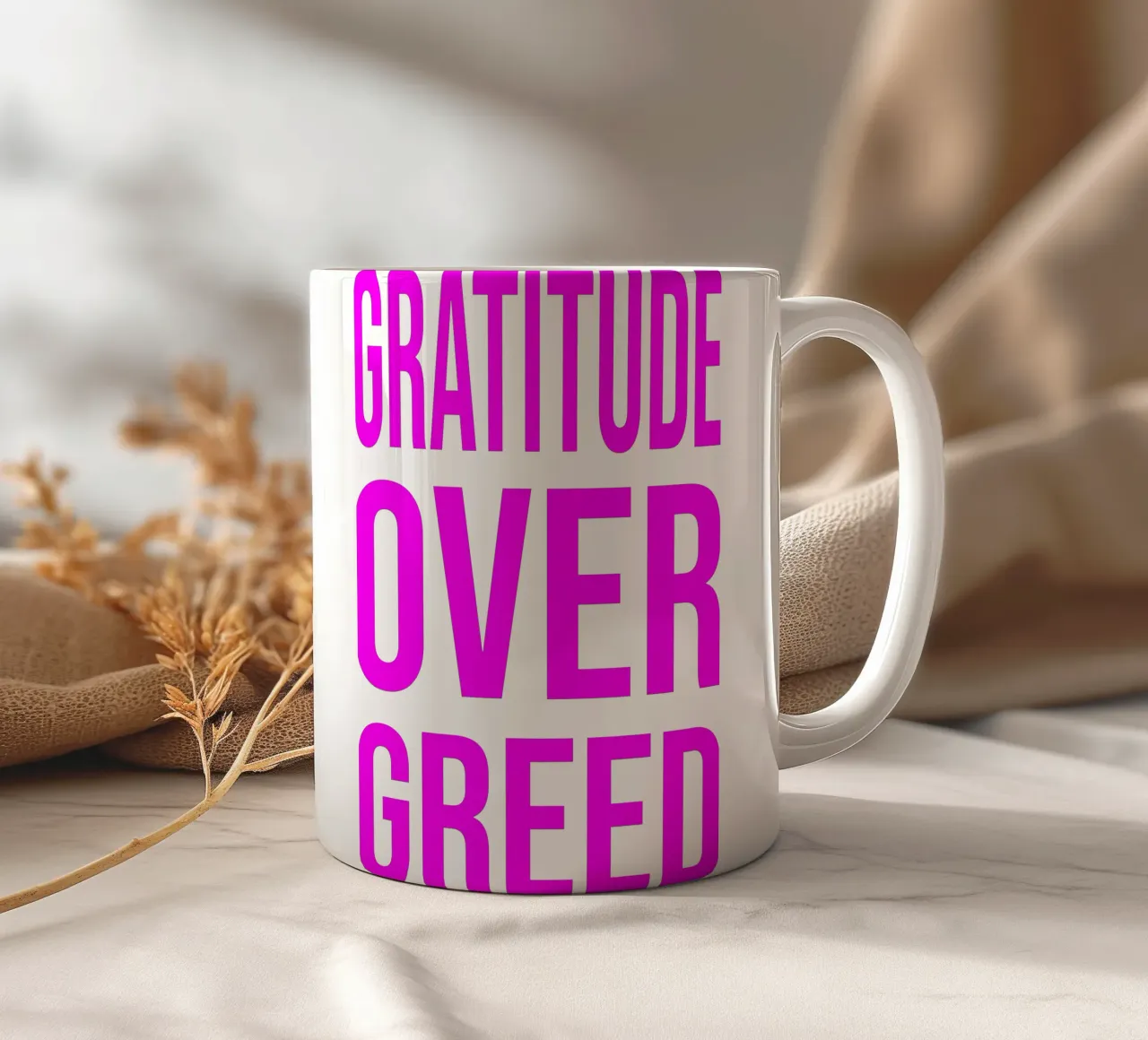 OVER series- bold letters, brave values (5 colors) tazza in ceramica da FRICKE DESIGN