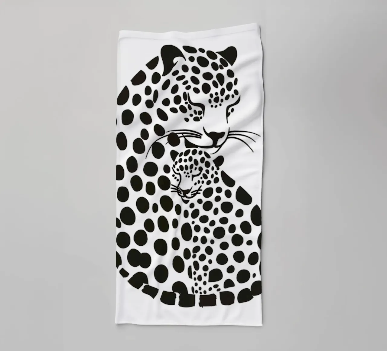 Leopardenmutter mit Kind Handtuch von Autofocus
