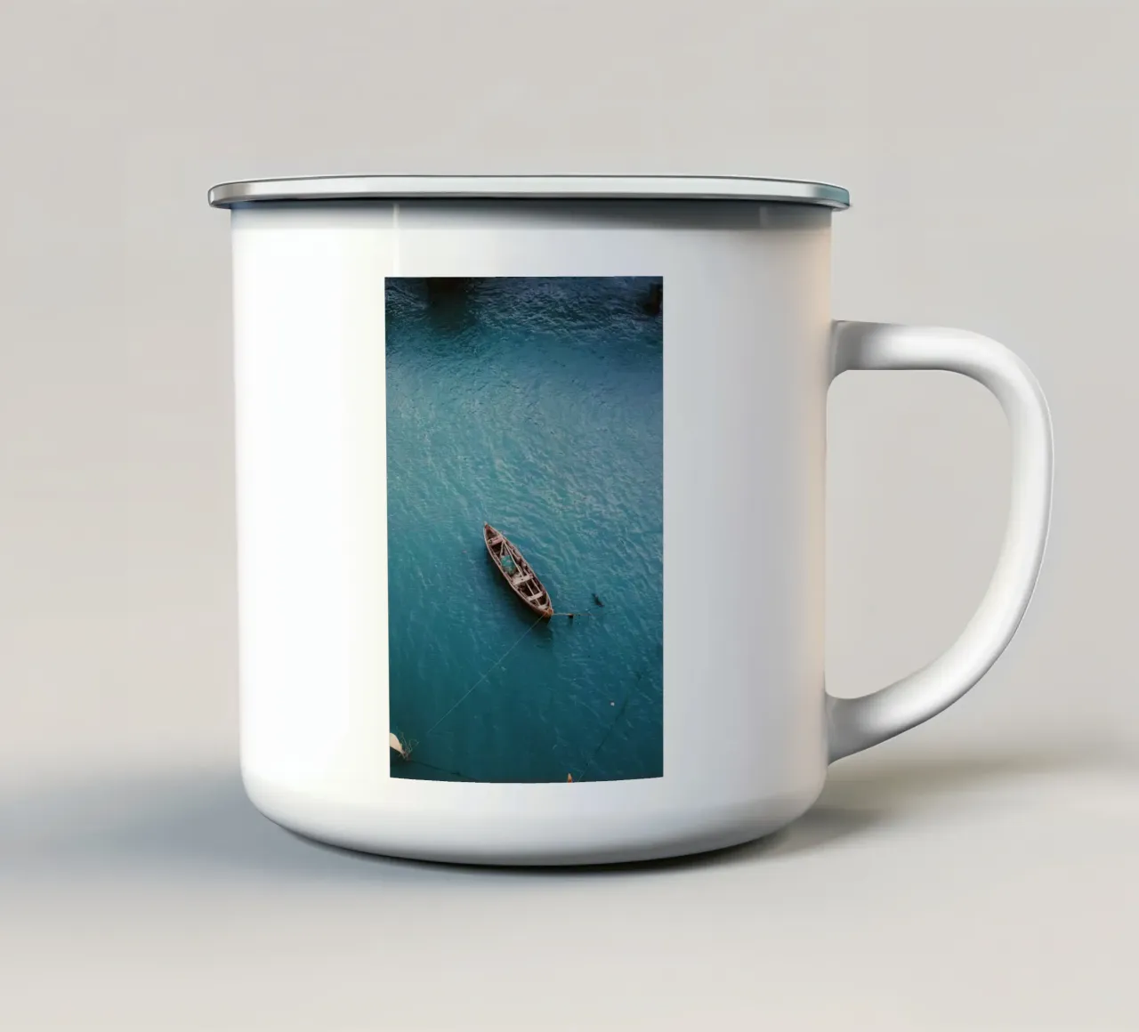 boat on water tazza in smalto da morgal