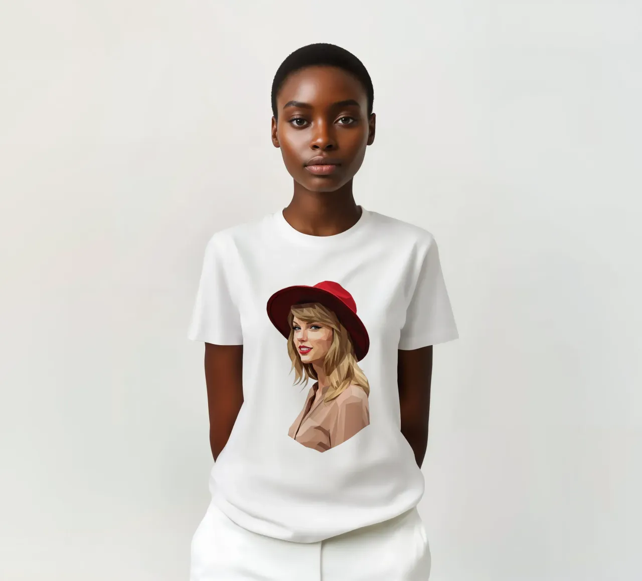Taylor Swift con cappello rosso Low poly t-shirt da Low Profile