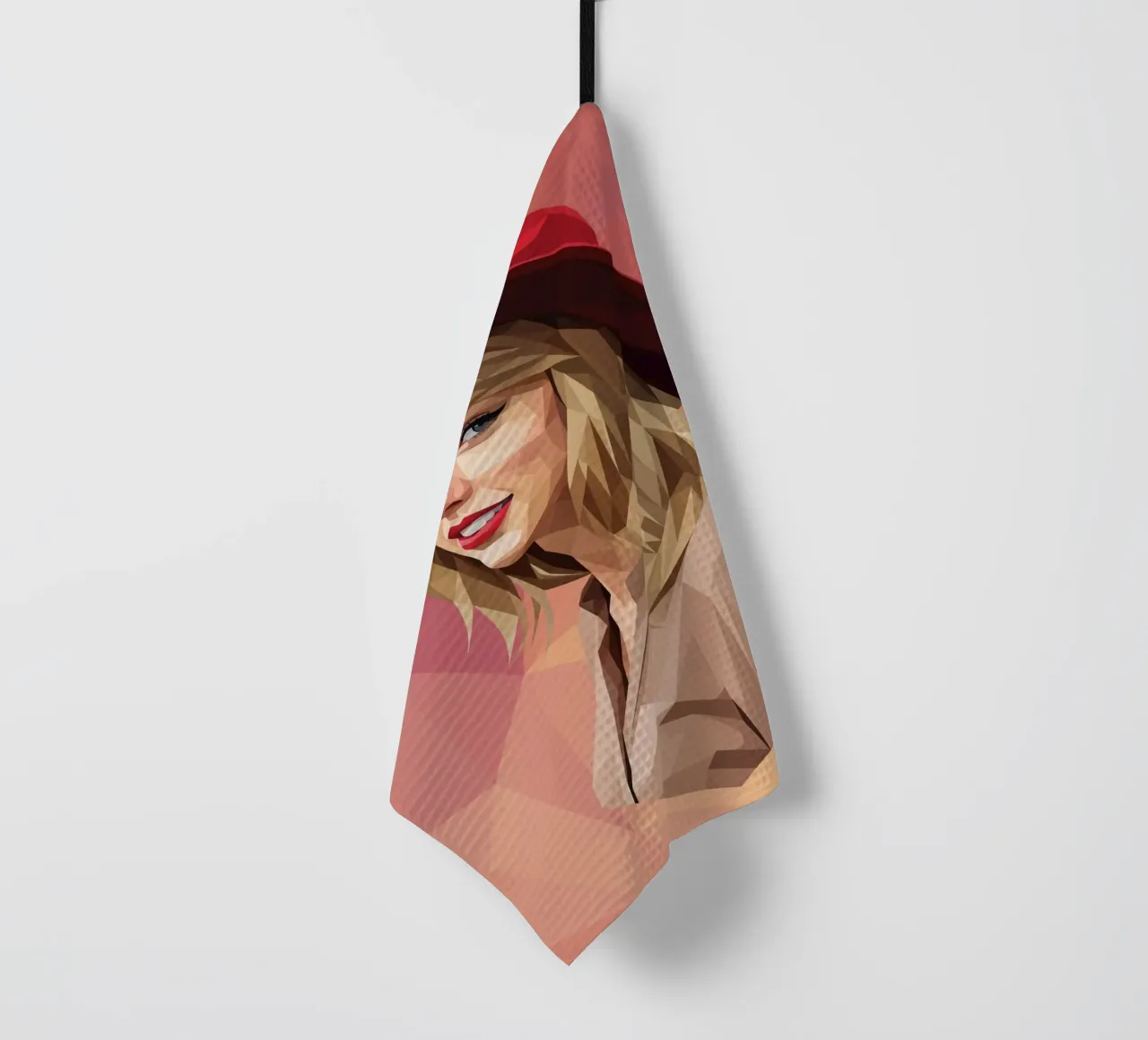 Taylor Swift mit rotem Hut Low Poly Geschirrtuch von Low Profile