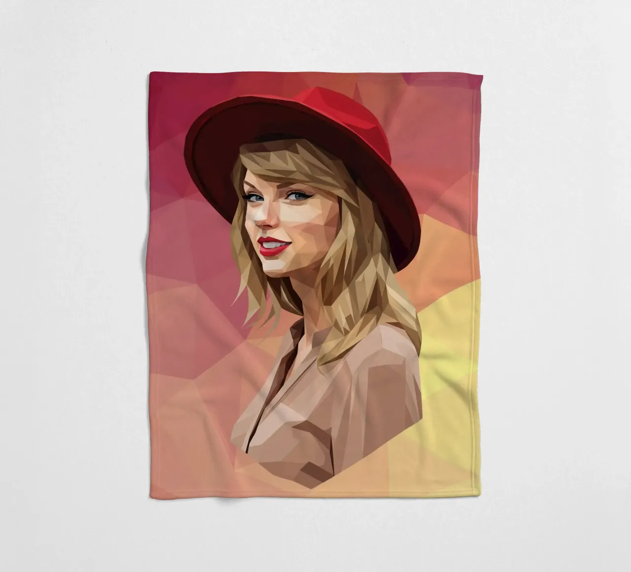 Taylor Swift mit rotem Hut Low Poly Fleecedecke von Low Profile