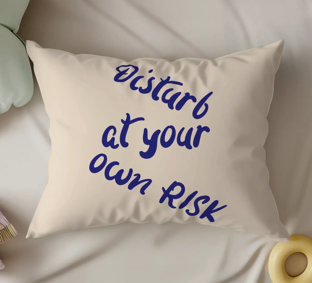 Disturb at your own risk cuscino da blisstype