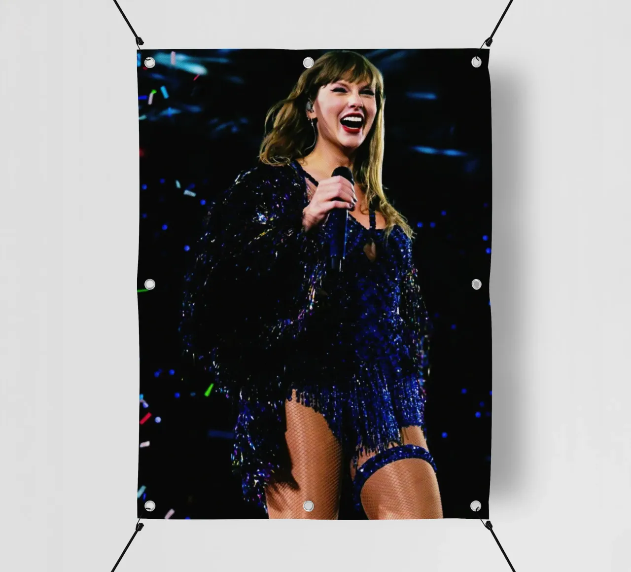 Taylor Swift telo in pvc da Torres 9