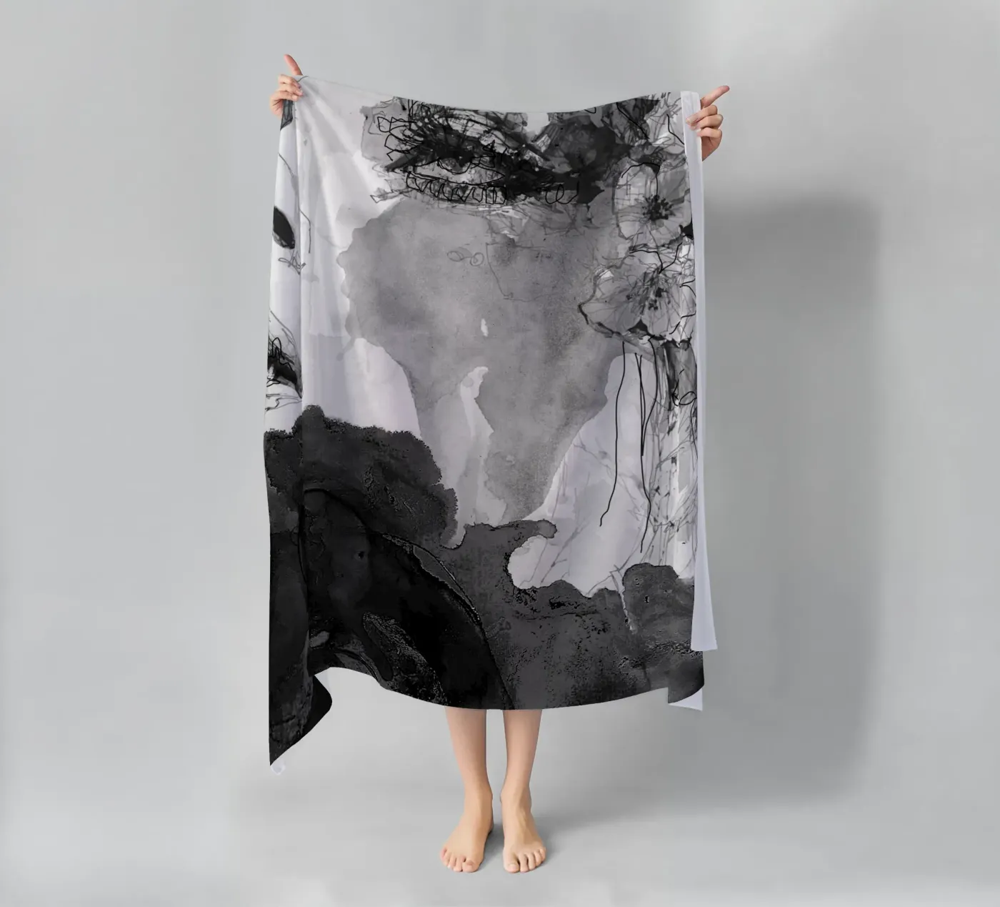 bohr2 Strandtuch von Giulio Iurissevich