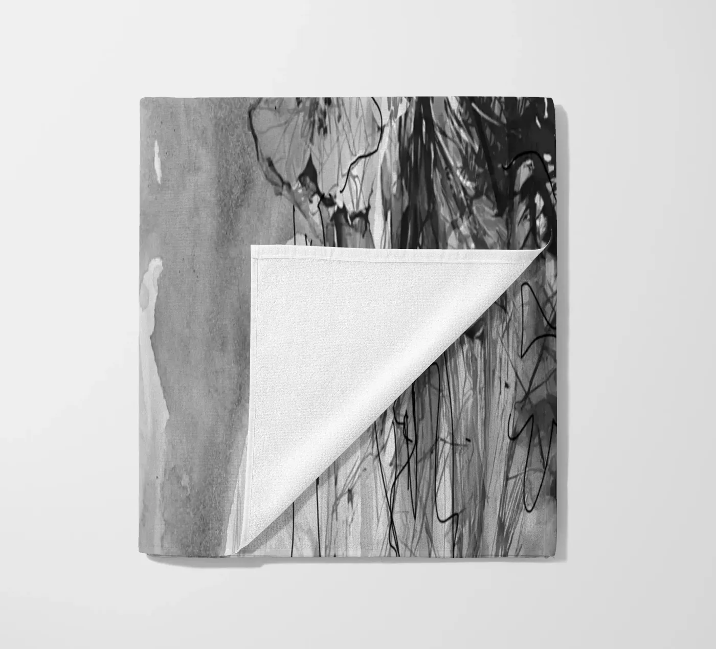 bohr2 Strandtuch von Giulio Iurissevich